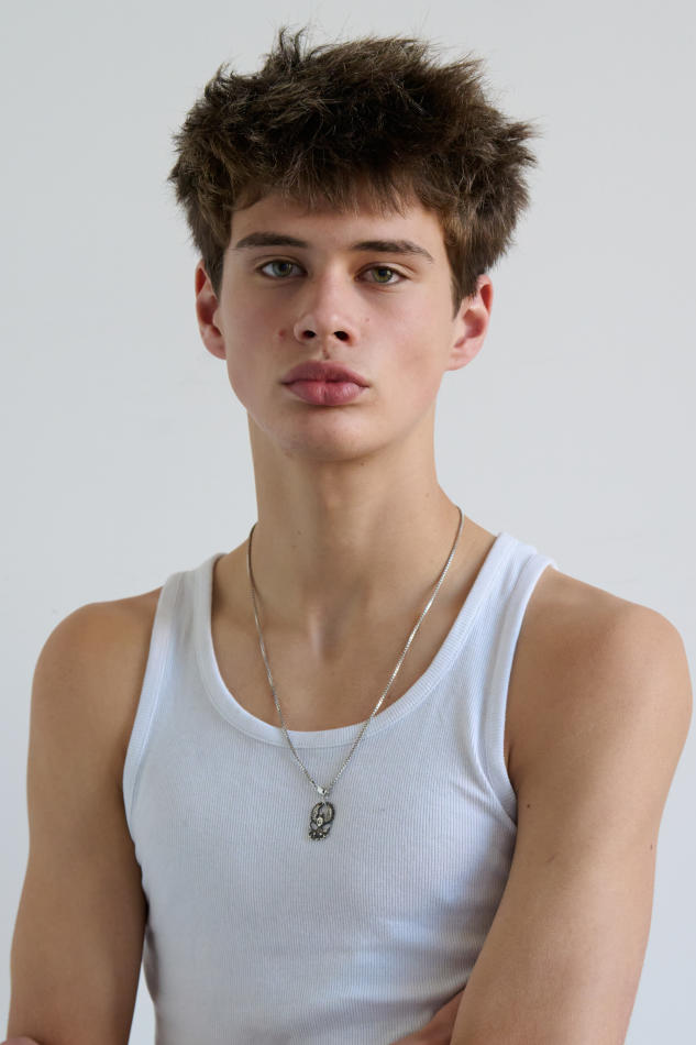 Gordon Dillhunt - fashion model portfolio photo 12