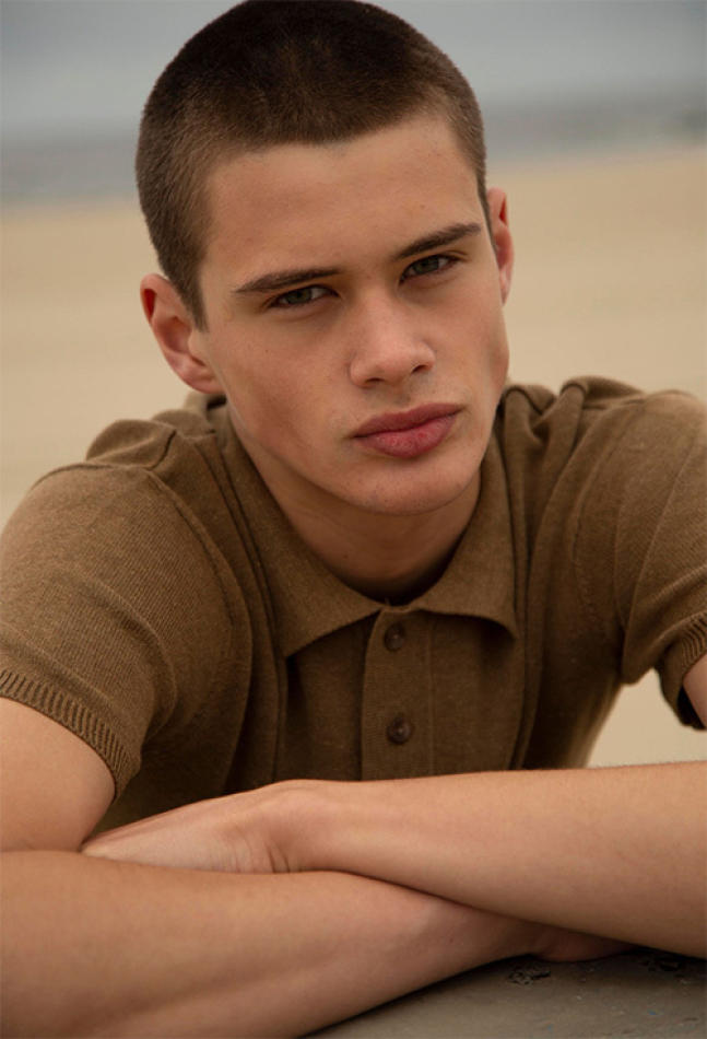 Gordon Dillhunt - fashion model portfolio photo 13