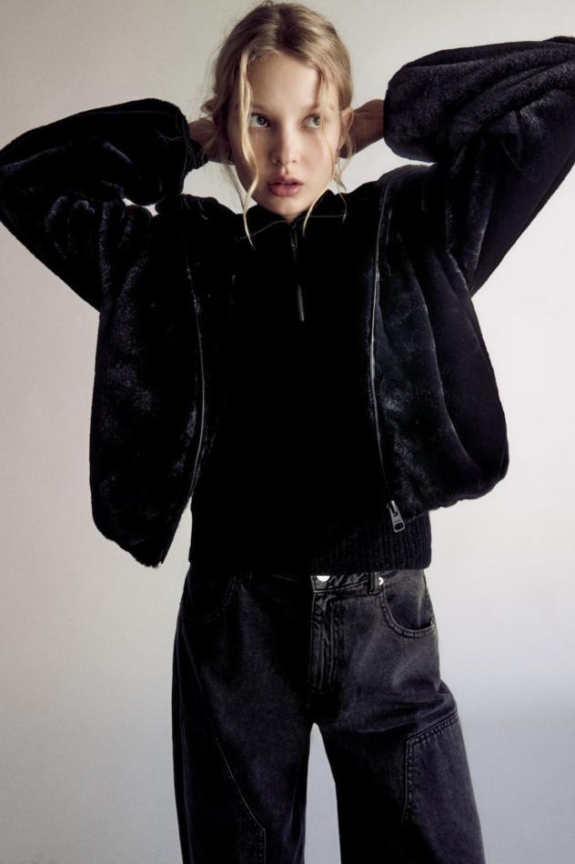 Nika Khromova - fashion model portfolio photo 23