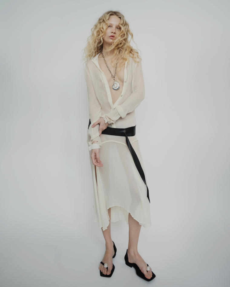Nika Khromova - fashion model portfolio photo 20