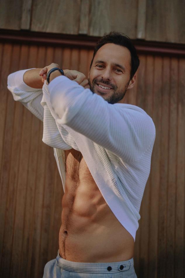 Anthony Gomez - fashion model portfolio photo 9