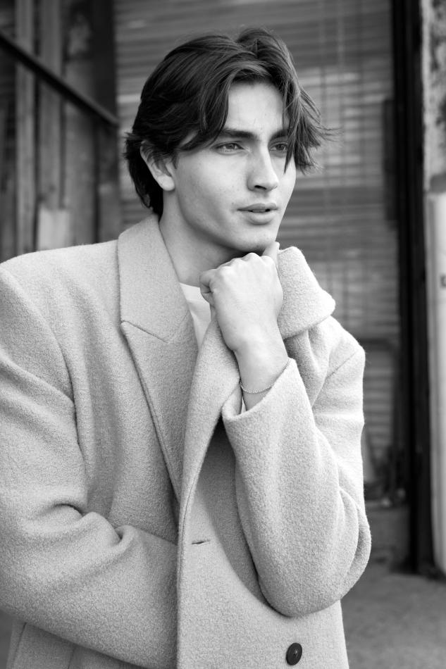 Lee Anderson - fashion model portfolio photo 7