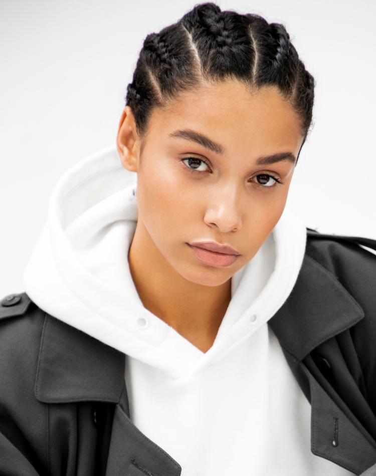 Sumer Rayne - fashion model portfolio photo 8