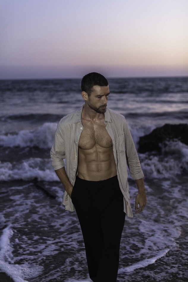 Rafael Gubert - fashion model portfolio photo 15