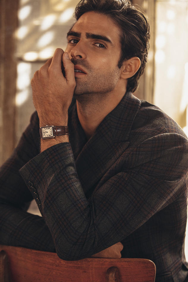Juan Betancourt - fashion model portfolio photo 5