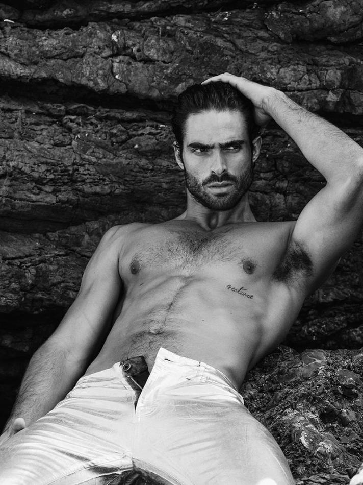 Juan Betancourt - fashion model portfolio photo 3