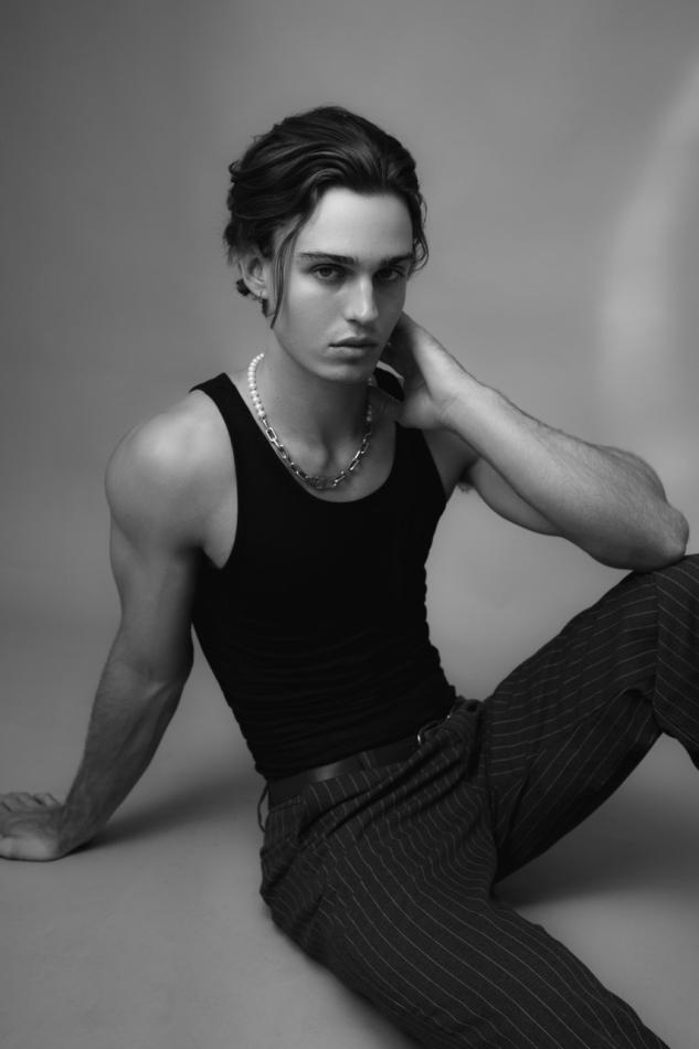 Jackson Figge - fashion model portfolio photo 5