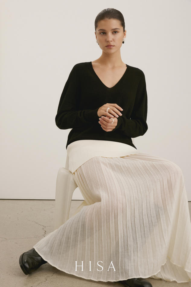 Arina Panova - fashion model portfolio photo 15