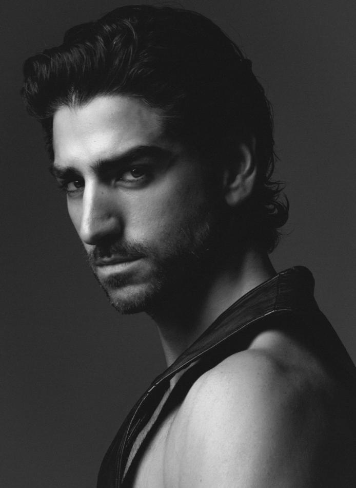 Andres Leonardi - fashion model portfolio photo 18
