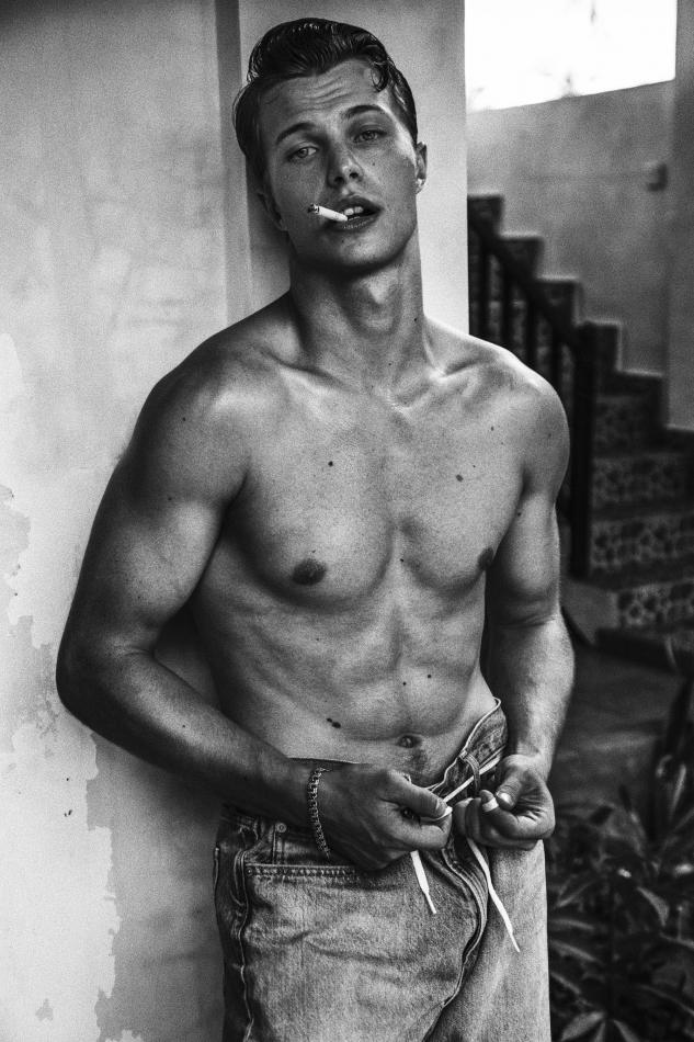 Danny Halushka - fashion model portfolio photo 14
