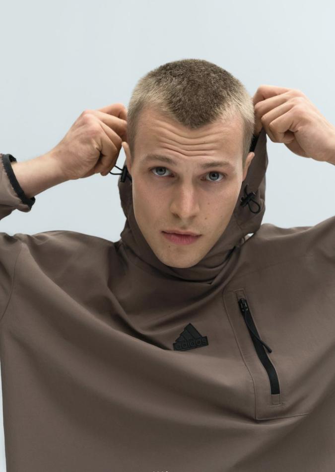 Danny Halushka - fashion model portfolio photo 8