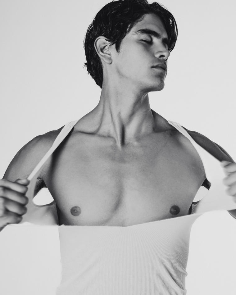 Sergio Perdomo - fashion model portfolio photo 12