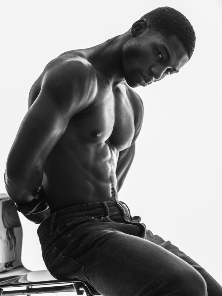 Ayo Awonaiya - fashion model portfolio photo 15