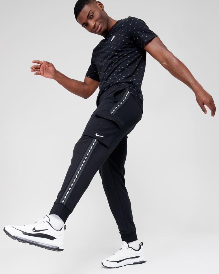 Ayo Awonaiya - fashion model portfolio photo 8