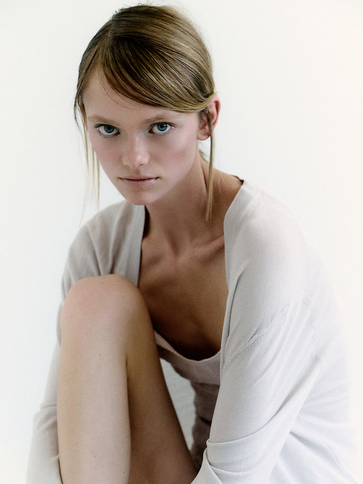 Jaymes Piercey - fashion model portfolio photo 13