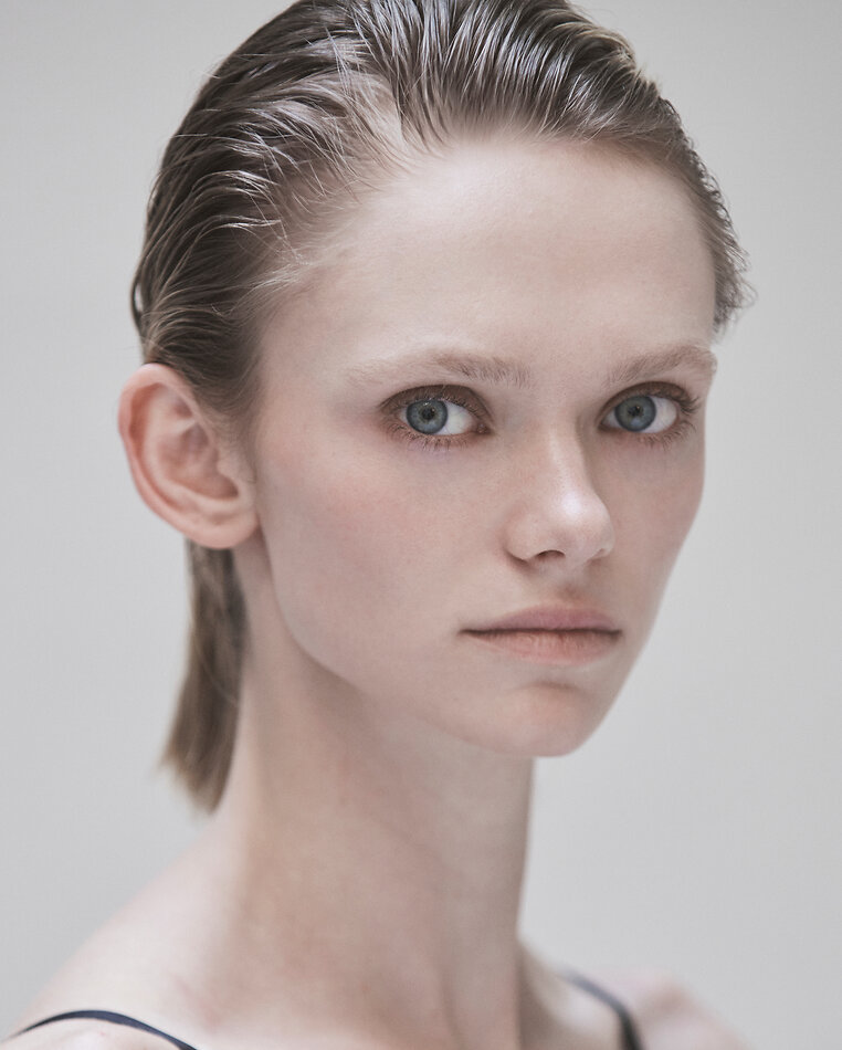 Jaymes Piercey - fashion model portfolio photo 1