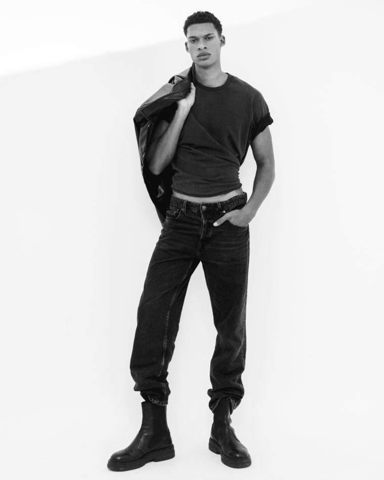 Romeo Ekwunoh - fashion model portfolio photo 2