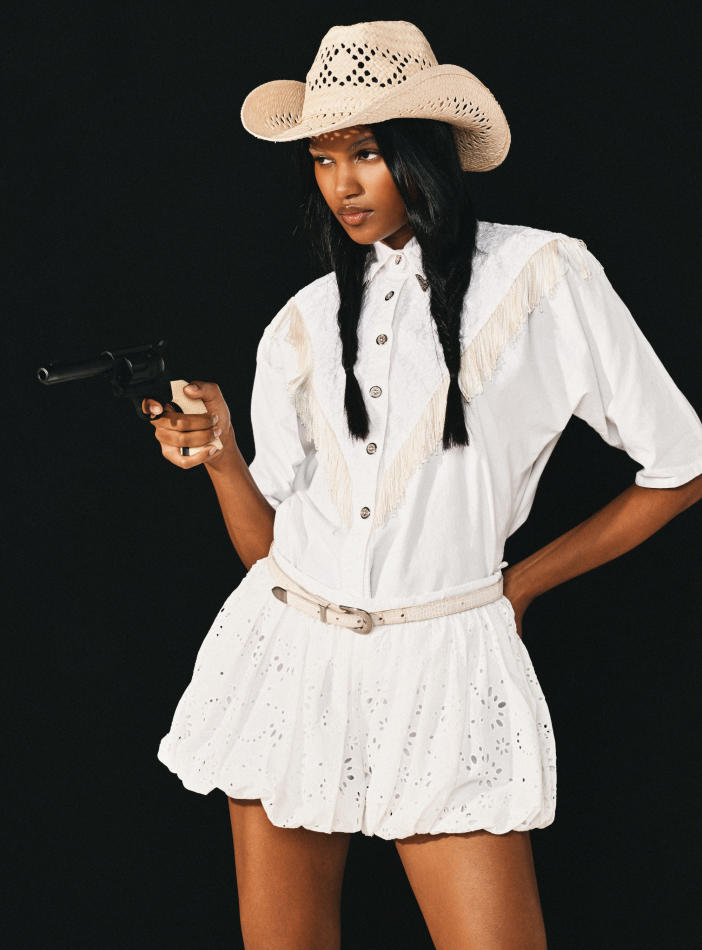 Duina de Oliveira - fashion model portfolio photo 6
