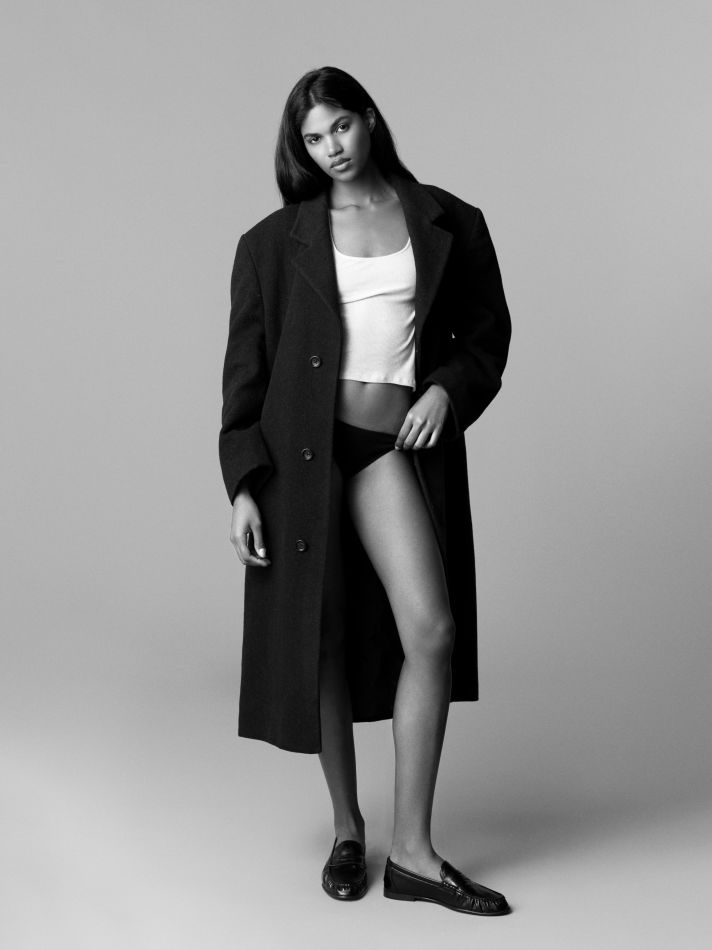 Duina de Oliveira - fashion model portfolio photo 2