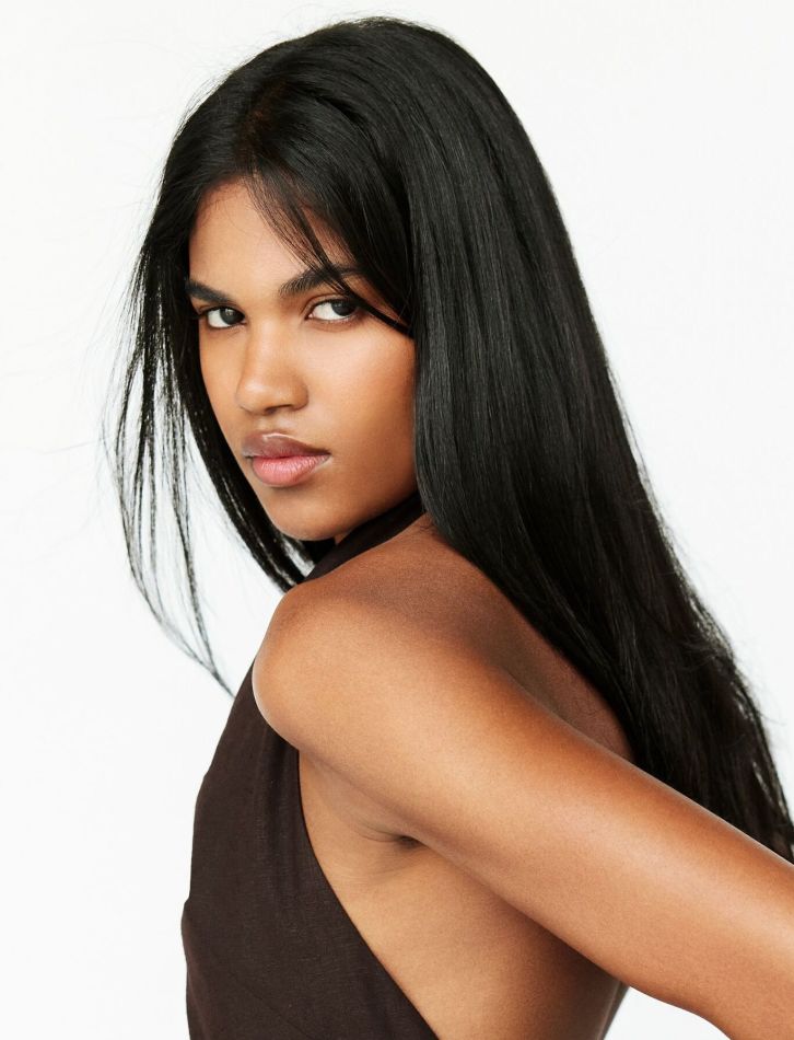 Duina de Oliveira - fashion model portfolio photo 8