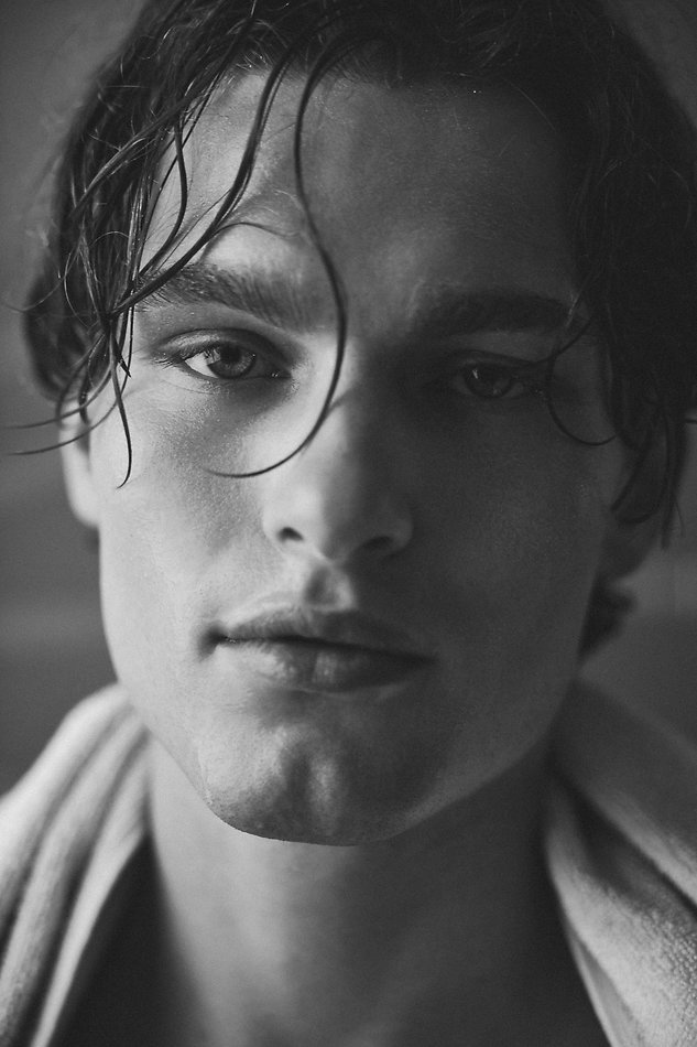 Edwin Kiejs - fashion model portfolio photo 1