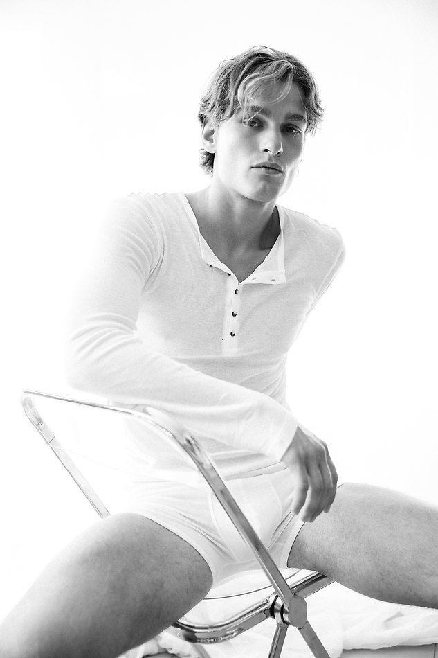 Edwin Kiejs - fashion model portfolio photo 10
