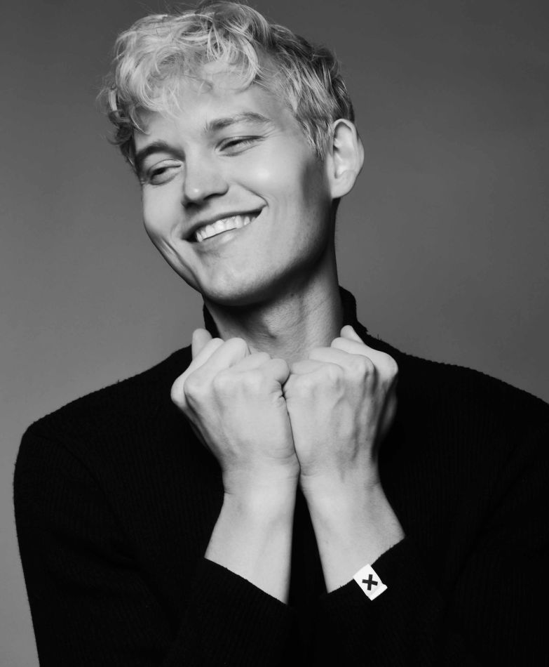 Trevor Mullin - fashion model portfolio photo 1