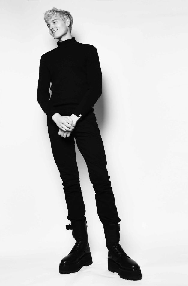 Trevor Mullin - fashion model portfolio photo 15