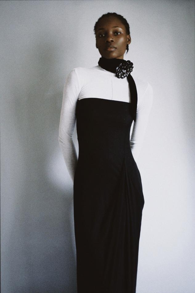 Aitiola Akinola - fashion model portfolio photo 6