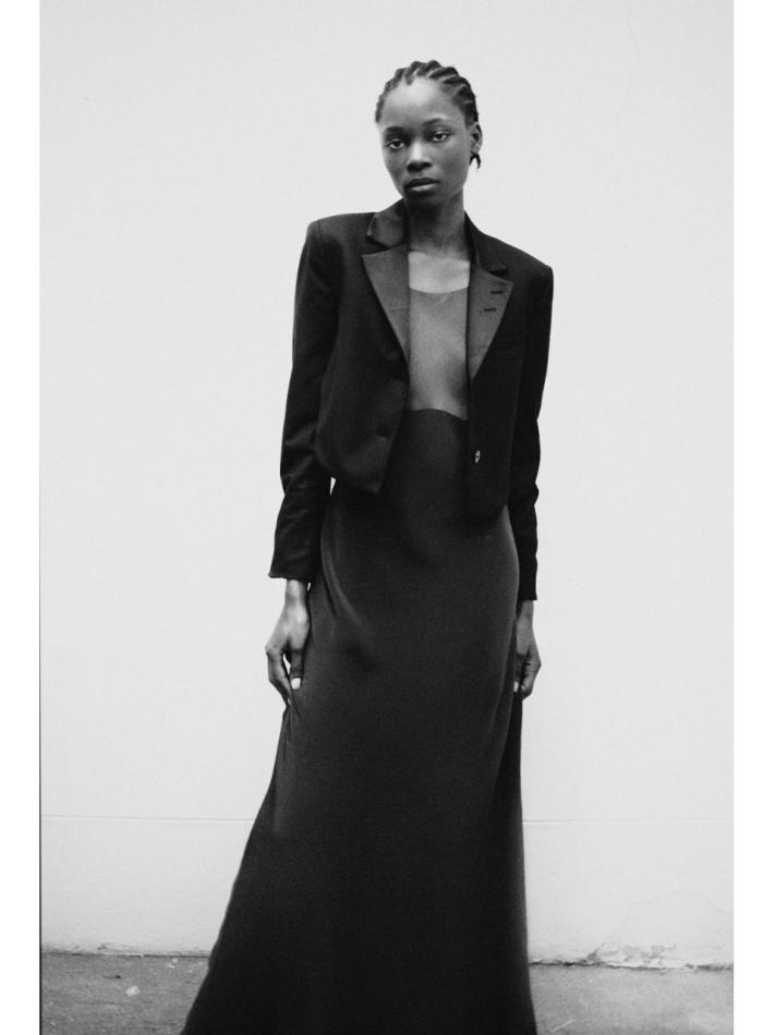 Aitiola Akinola - fashion model portfolio photo 19