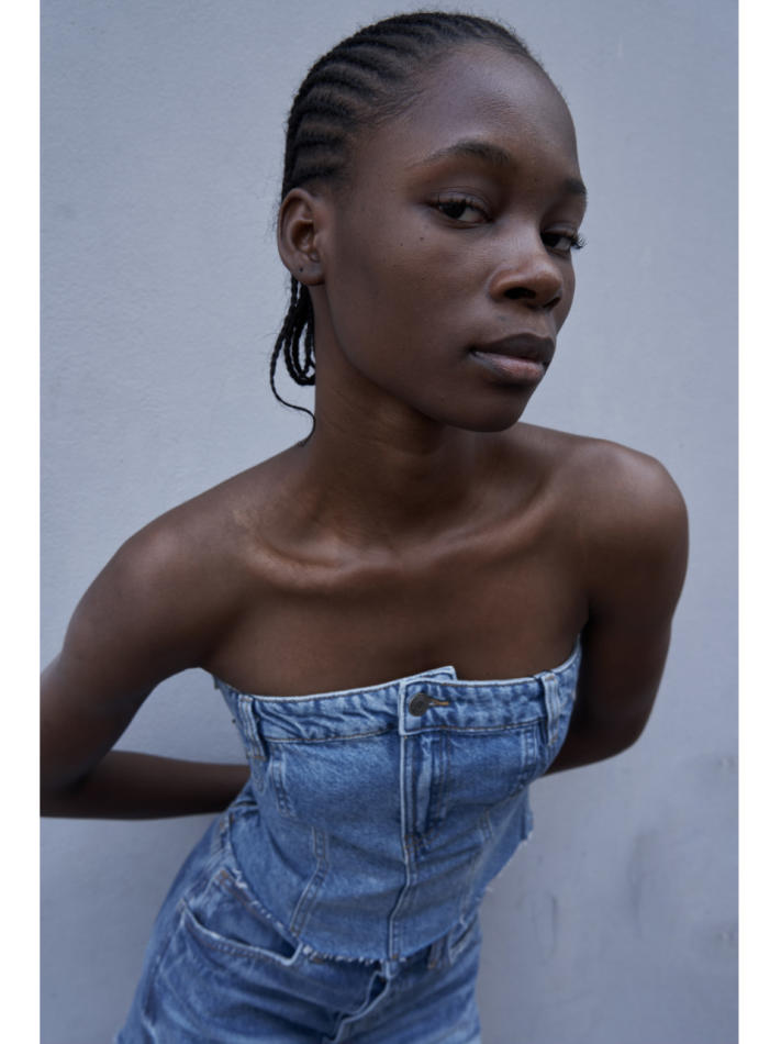 Aitiola Akinola - fashion model portfolio photo 11