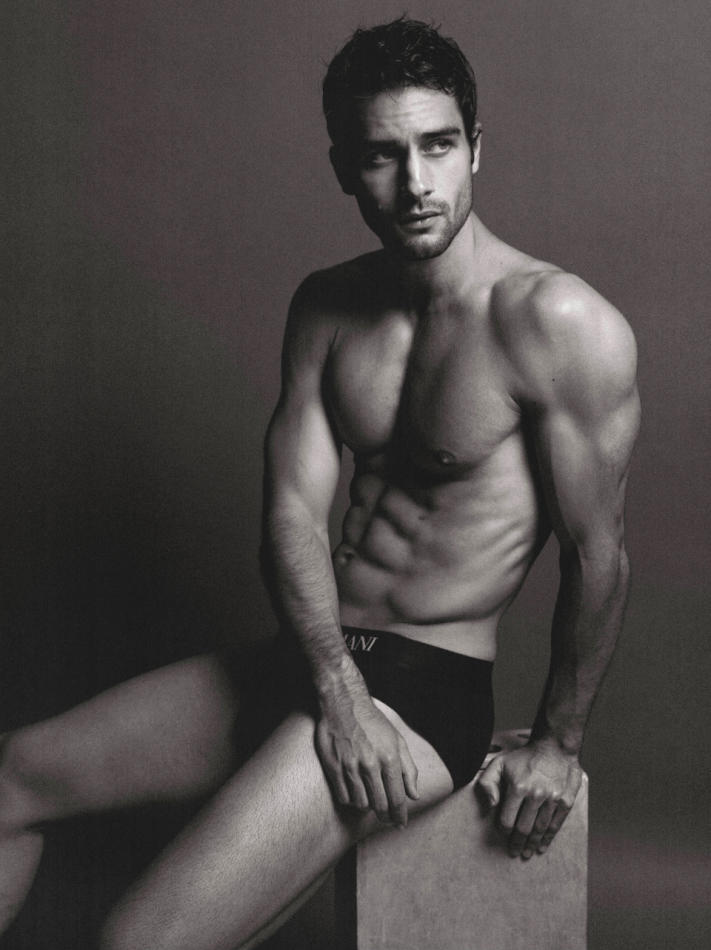 Aleksandar Rusić - fashion model portfolio photo 16