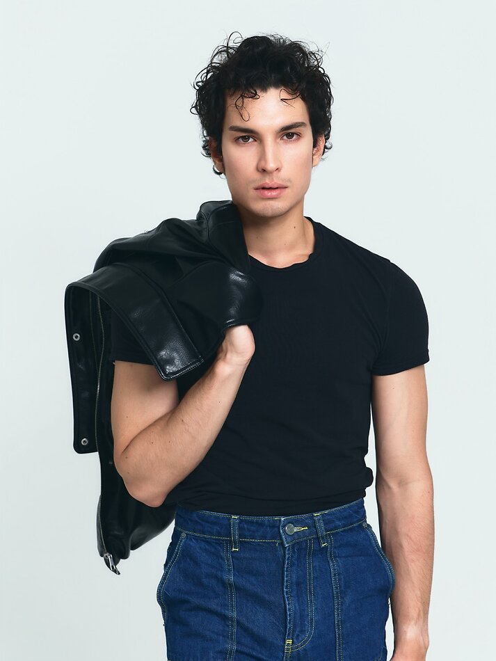 Luigi Crispino - fashion model portfolio photo 2