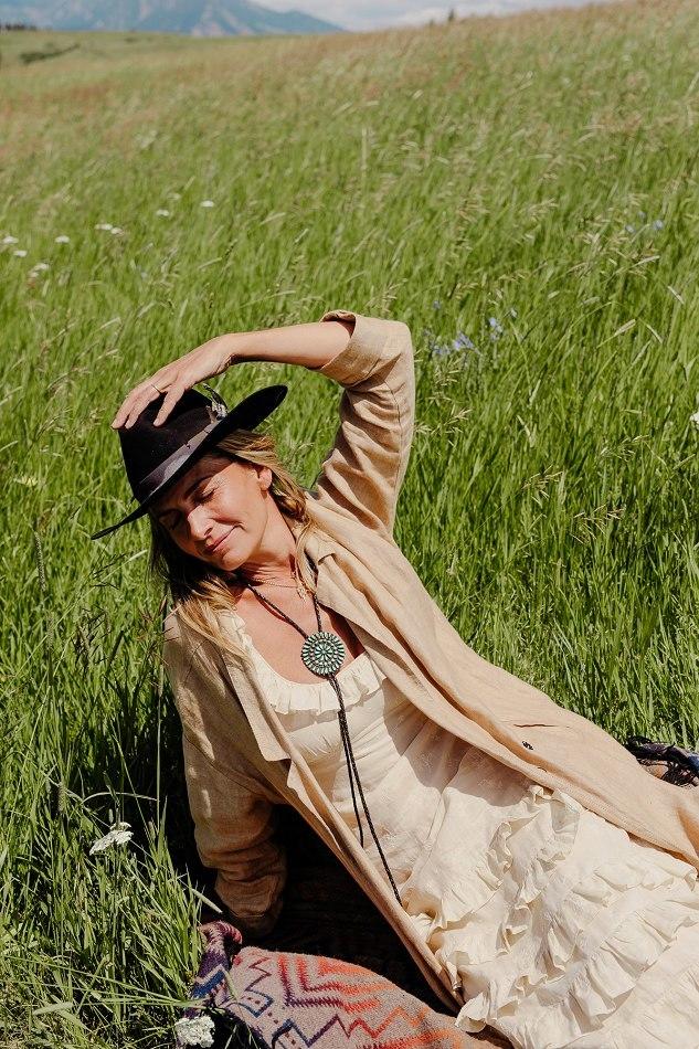 Wendy Euler - fashion model portfolio photo 20