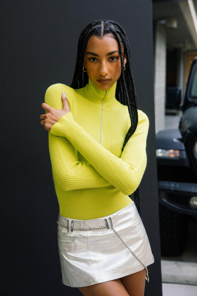 Kaylin Williams - fashion model portfolio photo 11
