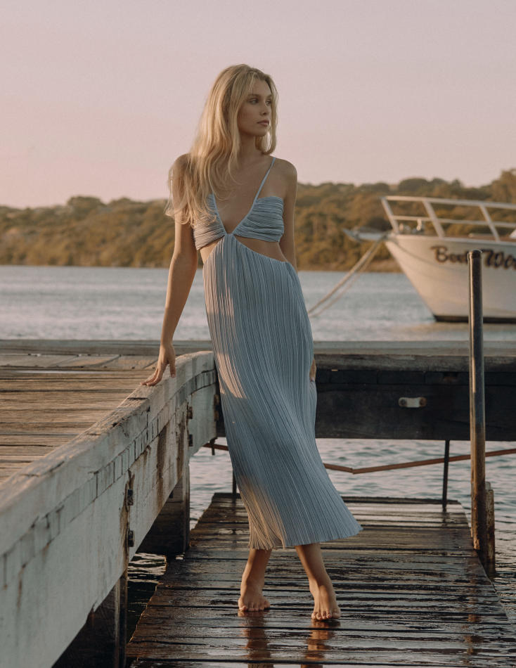 Charli Schoolland - fashion model portfolio photo 10