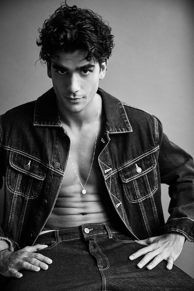 Antonio Cardoso - fashion model portfolio photo 9
