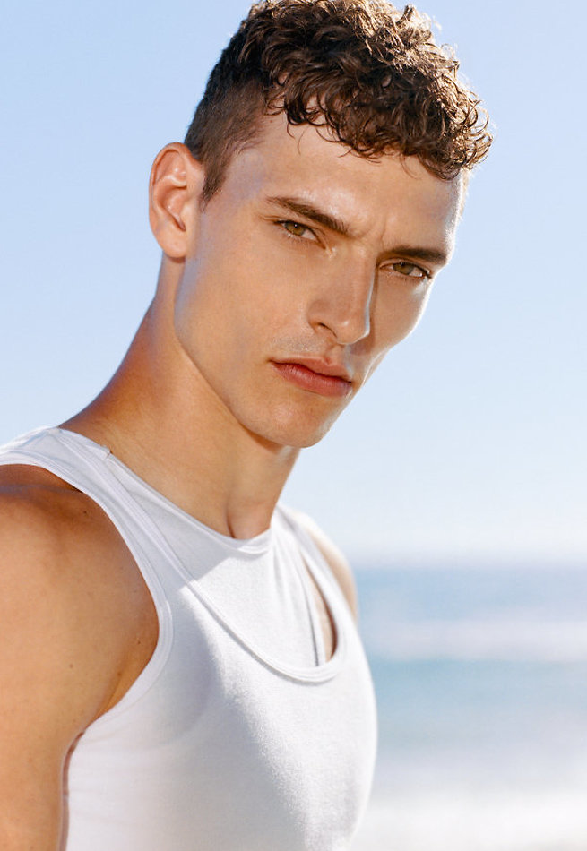 Victor Lodi-Fe - fashion model portfolio photo 13