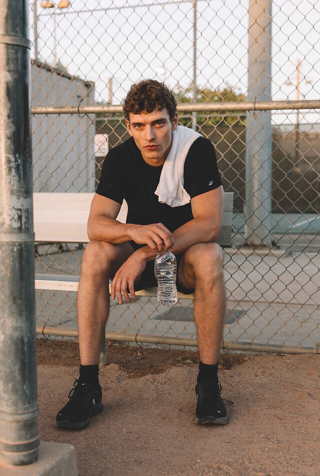 Victor Lodi-Fe - fashion model portfolio photo 9