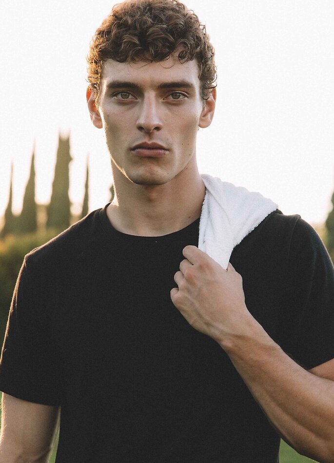 Victor Lodi-Fe - fashion model portfolio photo 8