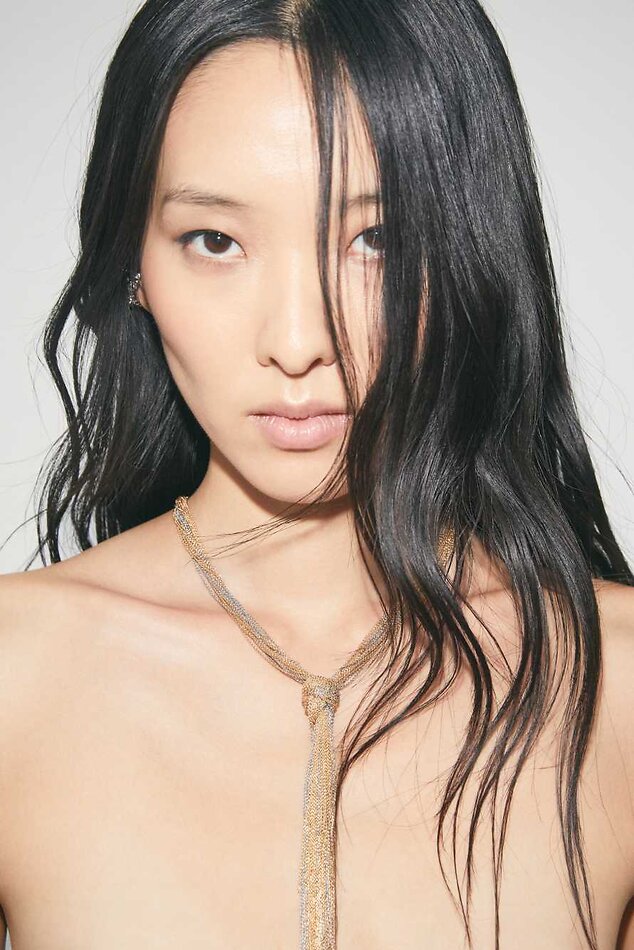 Daseul Kim - fashion model portfolio photo 1
