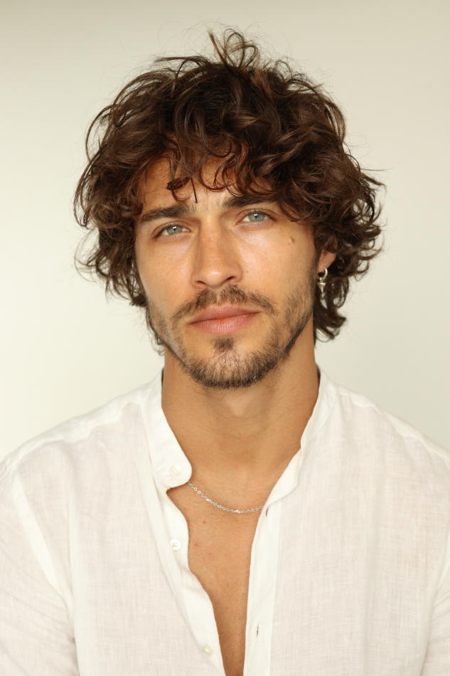 Lucas Medeiros - fashion model portfolio photo 22