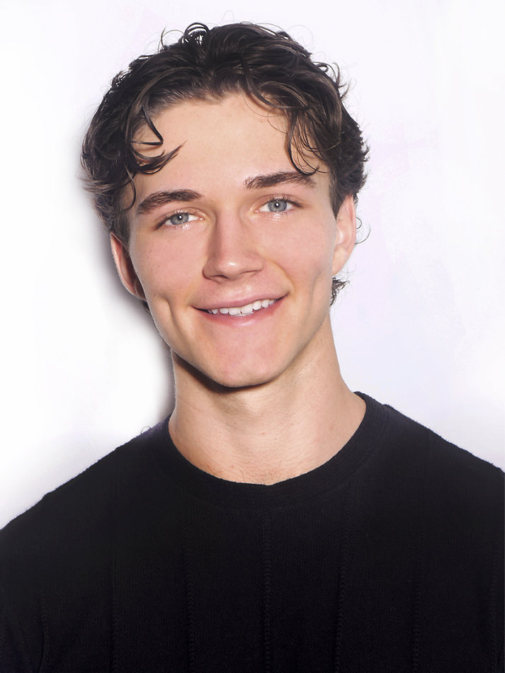 Joshua Makarchuk - fashion model portfolio photo 9