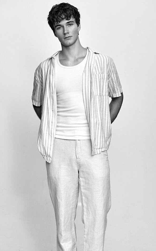 Joshua Makarchuk - fashion model portfolio photo 6