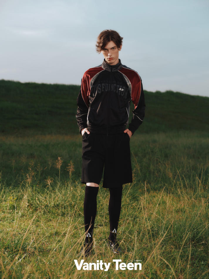 Oliver Kolarik - fashion model portfolio photo 10