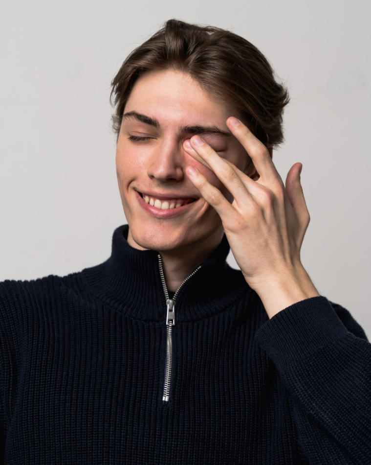 Oliver Kolarik - fashion model portfolio photo 18