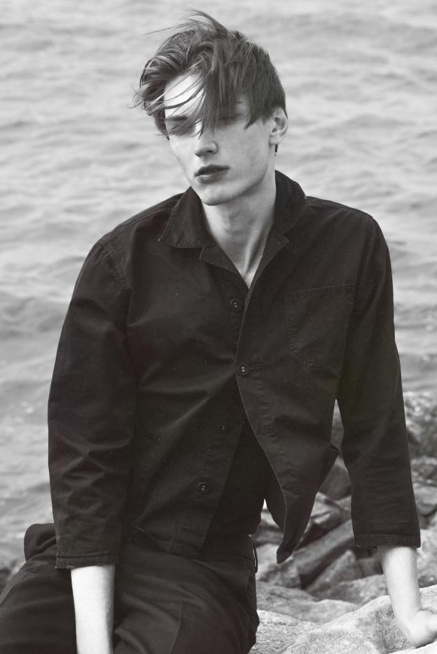 Oliver Kolarik - fashion model portfolio photo 20