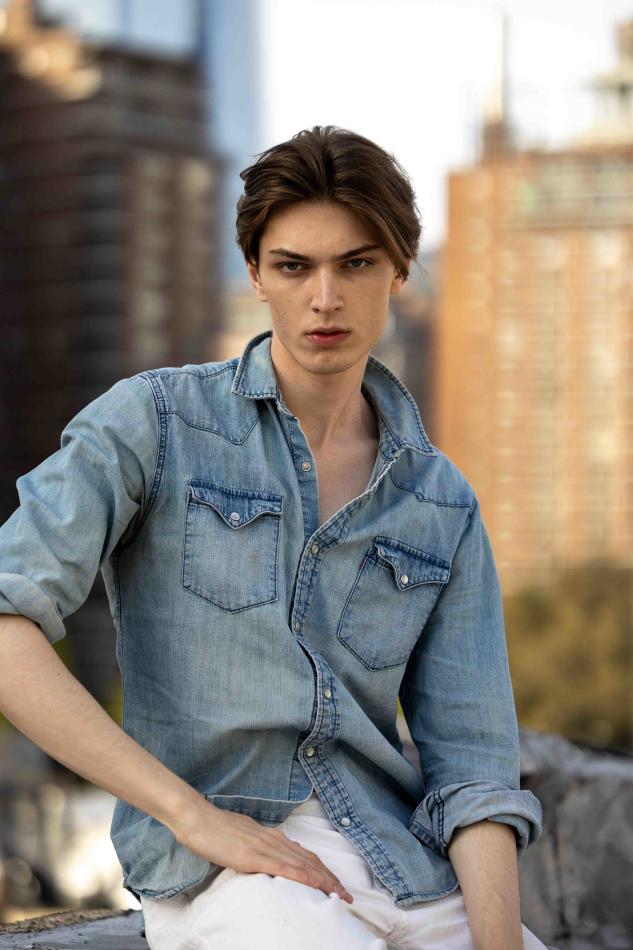 Oliver Kolarik - fashion model portfolio photo 10