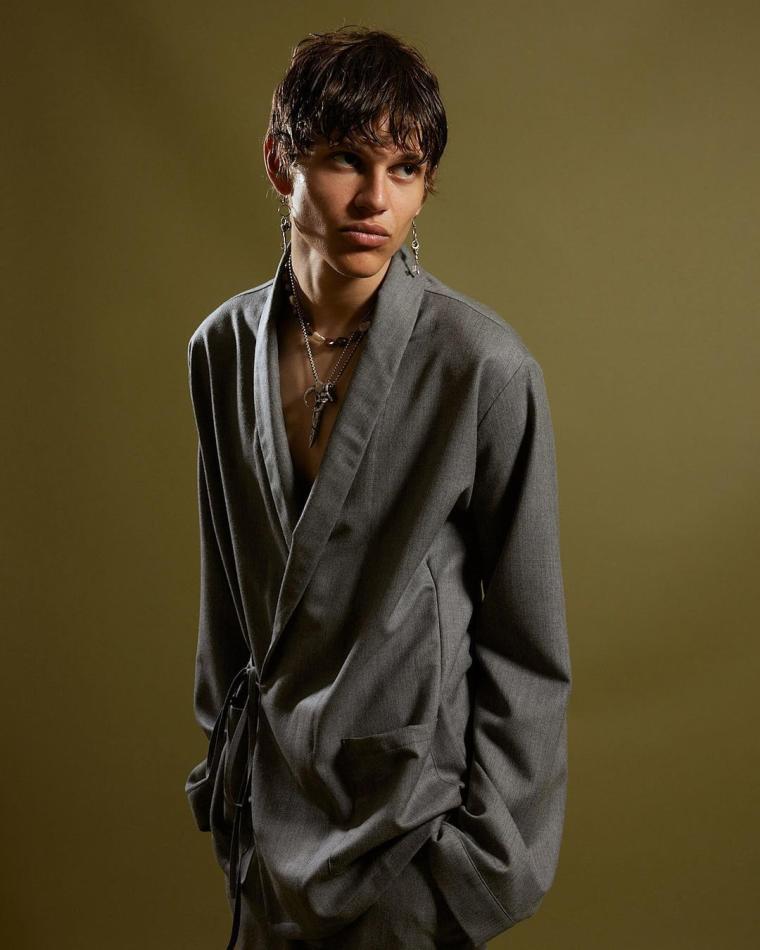 Fynn Löffler - fashion model portfolio photo 8