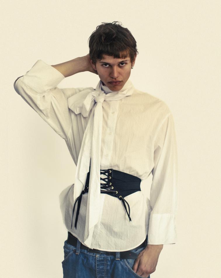 Fynn Löffler - fashion model portfolio photo 5